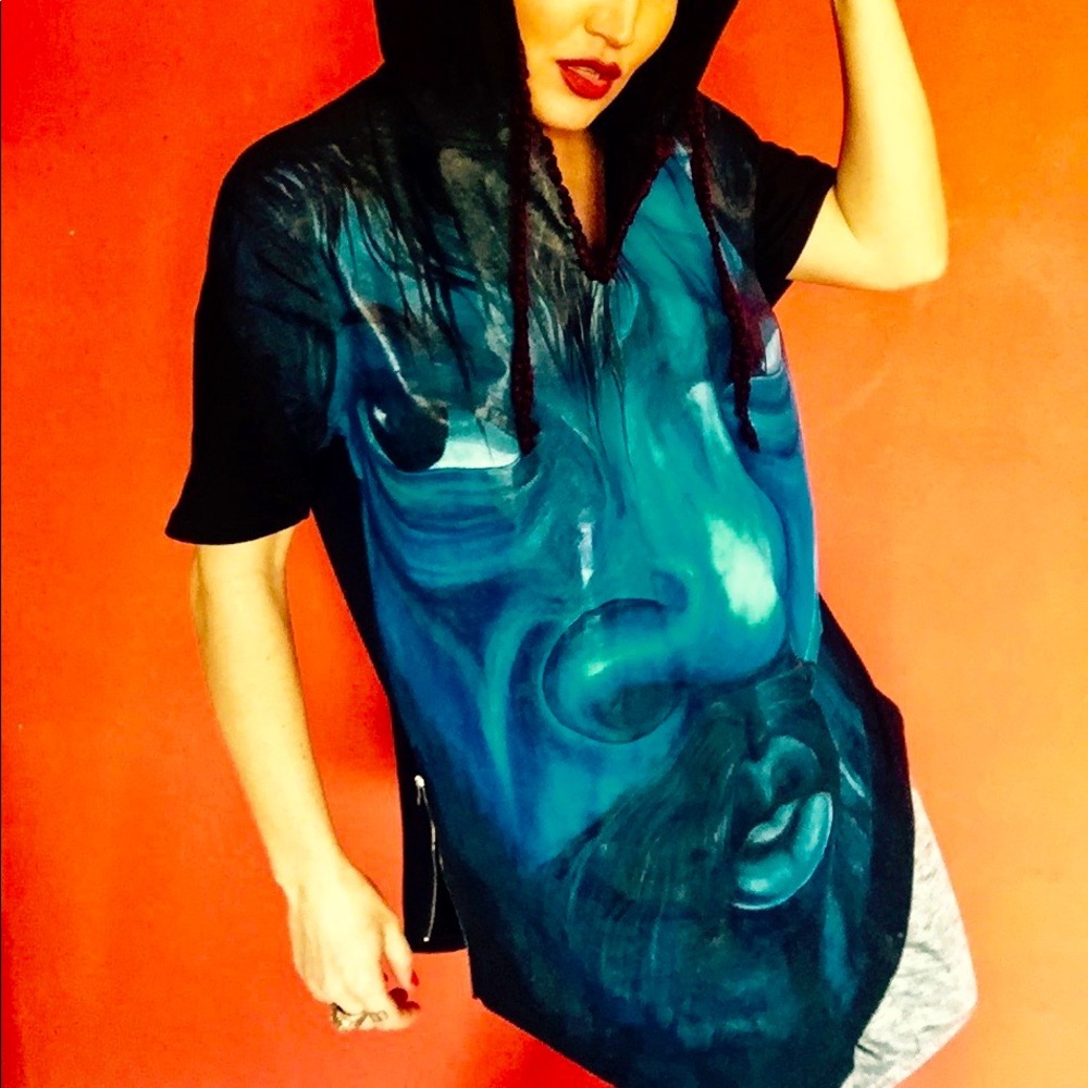 XLong slouchy “Angry Blue Man” Hooded Tee